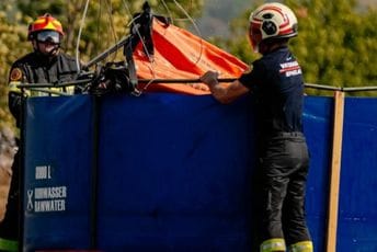 (VIDEO) Avioni i helikopteri gase vatru na više lokacija u Nikšiću; Tripković: Najkritičnije u Bijelim Poljanama (VIDEO) Avioni i helikopteri gase vatru na više lokacija u Nikšiću; Tripković: Najkritičnije u Bijelim Poljanama