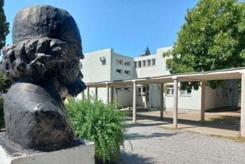 Lazarević: Nastava u OŠ "Vuk Karadžić" počeće 1. septembra Lazarević: Nastava u OŠ "Vuk Karadžić" počeće 1. septembra
