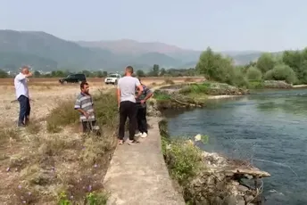 Tragedija u Albaniji: Riječna struja odnijela grupu djece, pronađeno tijelo sedmogodišnjakinje Tragedija u Albaniji: Riječna struja odnijela grupu djece, pronađeno tijelo sedmogodišnjakinje