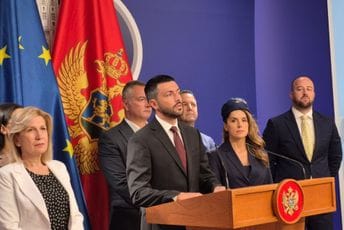DPS traži Mandićevu smjenu; Živković: Prešao je granicu DPS traži Mandićevu smjenu; Živković: Prešao je granicu
