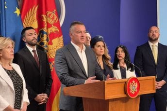 Vuksanović: Mandić je unizio Skupštinu, podržaćemo inicijativu za njegovu smjenu