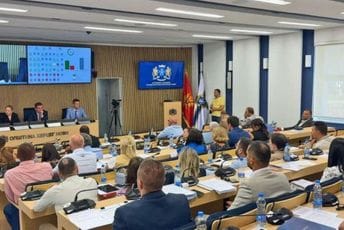 Odbornici Skupštine opštine Herceg Novi raspravljali o Prevlaci: Zahtijevaju da imaju predstavnika u Komisiji za razgraničenje Odbornici Skupštine opštine Herceg Novi raspravljali o Prevlaci: Zahtijevaju da imaju predstavnika u Komisiji za razgraničenje