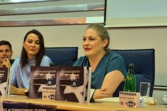 Vukotić: Nema nikoga iz ministarstva, da su ovdje pitala bi ih - u koju partiju treba da se učlanimo? Vukotić: Nema nikoga iz ministarstva, da su ovdje pitala bi ih - u koju partiju treba da se učlanimo?