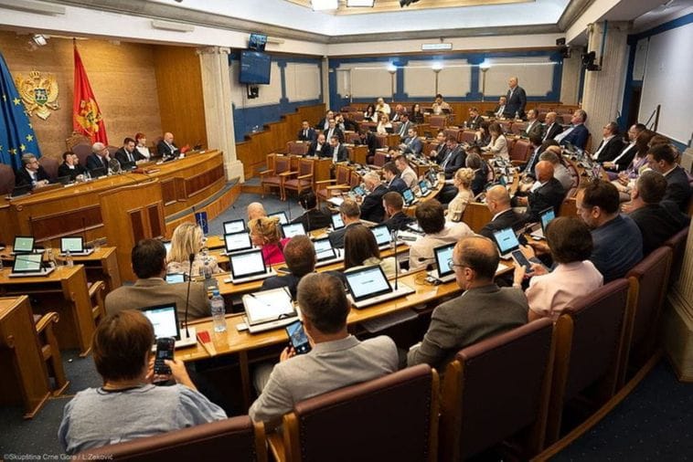 Usvojen "antimafija zakon", jednoglasno izglasane promjene Ustava