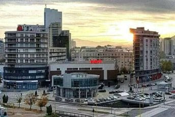 Tuzla: Djevojčica u školi izbola vršnjakinje