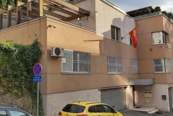 Dugogodišnjoj radnici Ambasade Crne Gore u Sarajevu bez obrazloženja odbili da produže ugovor: "Ministarstvo bez odgovora na moje upite"
