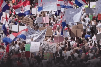 (VIDEO) Masovni protest zbog ilegalnog otpada okupio desetine hiljada građana u Zagrebu (VIDEO) Masovni protest zbog ilegalnog otpada okupio desetine hiljada građana u Zagrebu
