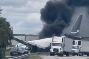 Majami: Amazonov avion izletio sa piste, povrijeđeno više osoba (VIDEO) Majami: Amazonov avion izletio sa piste, povrijeđeno više osoba (VIDEO)