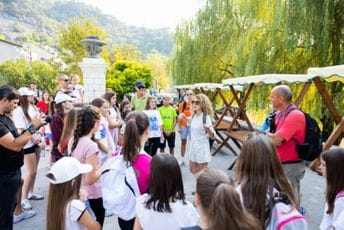 (FOTO/VIDEO) Spoj prirode, gastronomije i muzike oduševio posjetioce Rijeke Crnojevića