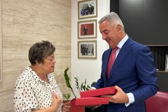 Đukanović na oproštajnom susretu sa Hrebičkovom: Hvala na iskrenoj posvećenosti i pravilnom razumijevanju prilika