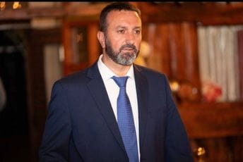 MPNI: Direktor Gimnazije u Tuzima podnio ostavku, Ljuljanaj kao razlog naveo lične i moralne razloge