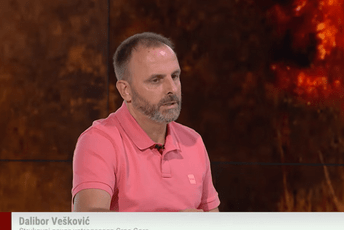 Vešković: Mi smo ljudi koji idu tamo odakle svi bježe