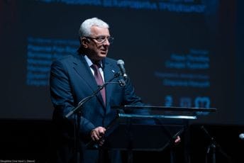 Mandić: Bećirović je kroz stihove i gusle opjevao srpsku istoriju Mandić: Bećirović je kroz stihove i gusle opjevao srpsku istoriju