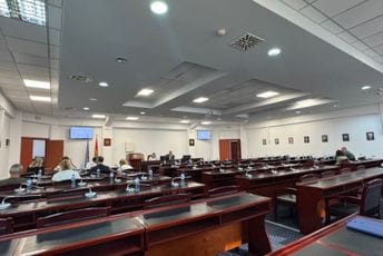 Nije bilo kvoruma: Sjednica SO Tivat odložena