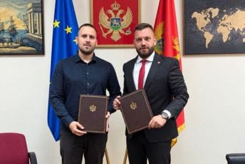Maturski i stručni ispiti biće digitalizovani: Uskoro novi sistem za prijavu, ocjenjivanje i prigovore Maturski i stručni ispiti biće digitalizovani: Uskoro novi sistem za prijavu, ocjenjivanje i prigovore