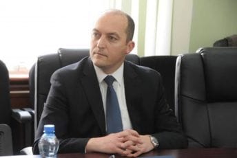Sejdiu: Povlačim kandidaturu za poziciju predsjednika Kosova Sejdiu: Povlačim kandidaturu za poziciju predsjednika Kosova