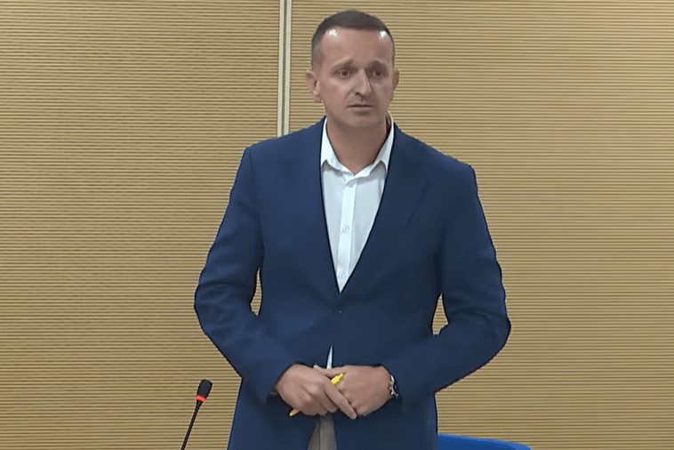 Đuričković: EU mora jasno reći da je Mandićevo veličanje ratnog zločinca Mladića neprihvatljivo