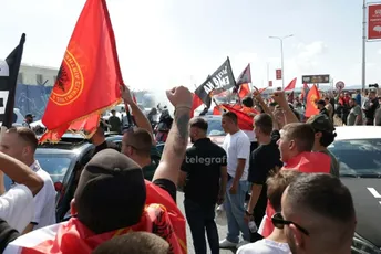 Nakon presude bivšim liderima OVK: Neredi u Hagu, blokiran ulaz u Prištinu Nakon presude bivšim liderima OVK: Neredi u Hagu, blokiran ulaz u Prištinu