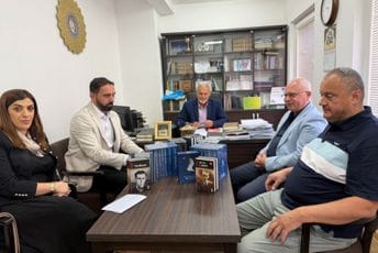 Od Dizdara do Homera: Bošnjačko vijeće doniralo lektire Gimnaziji i Medresi u Rožajama Od Dizdara do Homera: Bošnjačko vijeće doniralo lektire Gimnaziji i Medresi u Rožajama