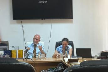 Crnogorski PEN centar pisao Vladi i ambasadama država EU: Zgroženi smo djelatnošću rektora UCG Vladimira Božovića Crnogorski PEN centar pisao Vladi i ambasadama država EU: Zgroženi smo djelatnošću rektora UCG Vladimira Božovića