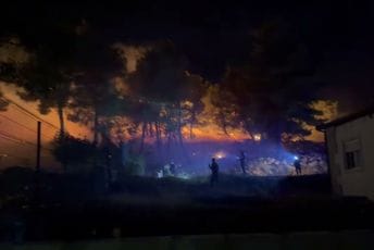 (VIDEO) Podgorica: Požar na Malom brdu lokalizovan, kuće odbranjene