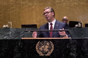 Vučić pozvao Trampa da sljedeće godine posjeti Srbiju i objavio šta mu je američki predsjednik odgovorio Vučić pozvao Trampa da sljedeće godine posjeti Srbiju i objavio šta mu je američki predsjednik odgovorio