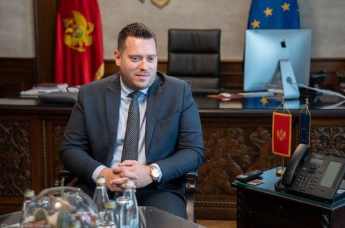 Stanišić: Došlo je do nesporazuma, nije bilo uslovljavanja sastanka Hofreitera susretom sa Mandićem