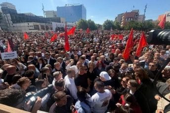 Kosovo: Održani novi protesti protiv presude bivšim čenicima OVK