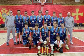 (FOTO) BU2 Stars osvojio memorijal posvećen Jovanu i Vukanu (FOTO) BU2 Stars osvojio memorijal posvećen Jovanu i Vukanu