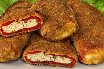 Pohovane paprike punjene sirom: Ručak gotov bez puno muke Pohovane paprike punjene sirom: Ručak gotov bez puno muke