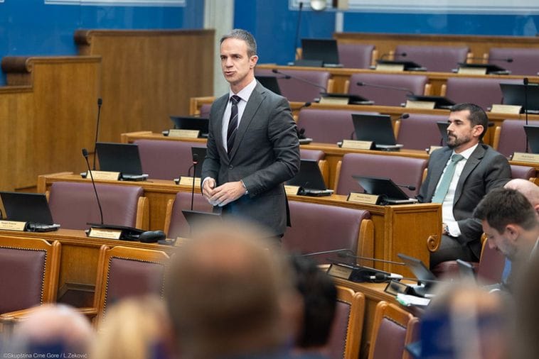 Mugoša: Crna Gora u naredne tri godine mora vratiti tri milijarde eura duga, potreban stručni dijalog