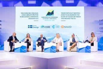 Kastrati: Ne možemo biti konkurentni bez uvođenja tehnologije; Đurović: Postoje ograničenja, dešava se da naši kamioni ne mogu da uđu u EU Kastrati: Ne možemo biti konkurentni bez uvođenja tehnologije; Đurović: Postoje ograničenja, dešava se da naši kamioni ne mogu da uđu u EU