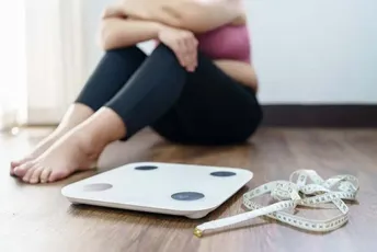 Gojaznost u predjelu stomaka može biti povezana s hormonima: Evo koji simptomi mogu ukazivati na taj problem Gojaznost u predjelu stomaka može biti povezana s hormonima: Evo koji simptomi mogu ukazivati na taj problem