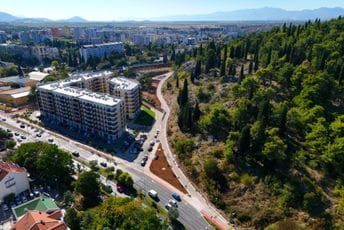 (FOTO) Otvoreno šetalište na brdu Ljubović; Mujović: Istrpjeli smo sve kritike
