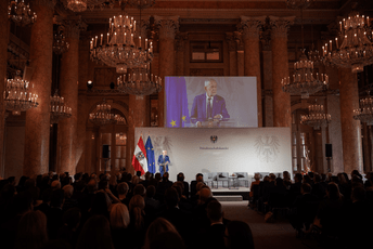 Austrijski predsjednik nazvao Rusiju patuljkom, ambasada ga uporedila sa psom Austrijski predsjednik nazvao Rusiju patuljkom, ambasada ga uporedila sa psom