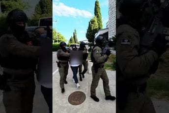 (VIDEO) Crnogorska policija izručila Americi hakera osumnjičenoga da je pričinio štetu od 3,4 milijarde dolara (VIDEO) Crnogorska policija izručila Americi hakera osumnjičenoga da je pričinio štetu od 3,4 milijarde dolara