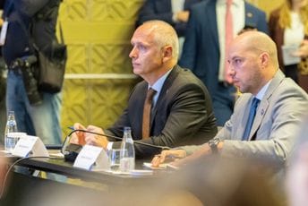 Kapetanović na sastanku ministara vanjskih poslova u okviru Berlinskog procesa: Otporniji Zapadni Balkan direktno doprinosi evropskoj sigurnosti Kapetanović na sastanku ministara vanjskih poslova u okviru Berlinskog procesa: Otporniji Zapadni Balkan direktno doprinosi evropskoj sigurnosti