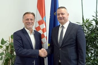 Vuksanović sa Jandrokovićem: Hrvati u Crnoj Gori mogu računati na podršku Hrvatske i njenih institucija Vuksanović sa Jandrokovićem: Hrvati u Crnoj Gori mogu računati na podršku Hrvatske i njenih institucija