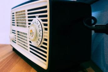 Radio danas ima svako 20. crnogorsko domaćinstvo, fotoaparati gotovo da ne postoje u njima