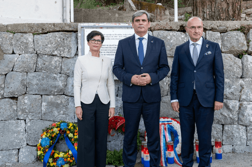 Kos, Grlić Radman i Ibrahimović položili vijence na spomen-ploču u Morinju