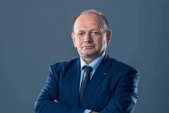 "Nije učestvovala ni u čemu zbog čega su stradali ljudi“: Predsjednik UO Bosanskog kulturnog centra smijenjen nakon komentara o Biljani Plavšić "Nije učestvovala ni u čemu zbog čega su stradali ljudi“: Predsjednik UO Bosanskog kulturnog centra smijenjen nakon komentara o Biljani Plavšić