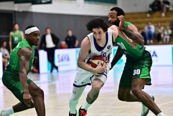 'Plavi' se mučili u Novom Mestu, ali je prvi trijumf u ABA ligi izboren 'Plavi' se mučili u Novom Mestu, ali je prvi trijumf u ABA ligi izboren