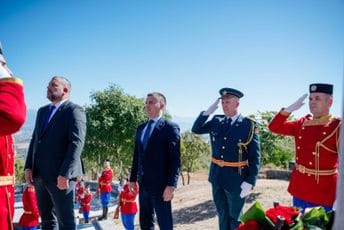 Bečić, Krapović i Vuksanović položili vijenac na spomen-obilježje na Krusima Bečić, Krapović i Vuksanović položili vijenac na spomen-obilježje na Krusima