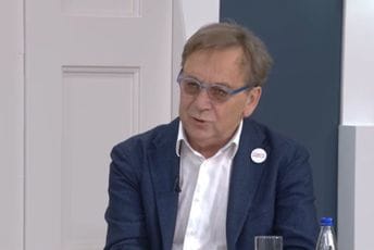 Stanić: Od političkog angažmana očekujem promjenu sistema, a ne samo zamjenu ljudi na funkcijama Stanić: Od političkog angažmana očekujem promjenu sistema, a ne samo zamjenu ljudi na funkcijama
