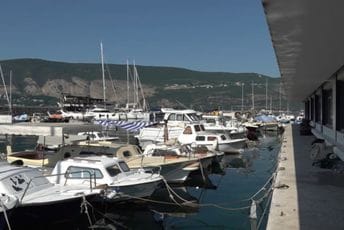 Crnogorski ribari najavljuju blokade i vraćanje dozvola Crnogorski ribari najavljuju blokade i vraćanje dozvola