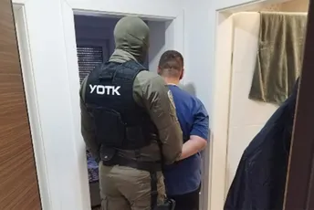 (VIDEO) Državljanin Crne Gore uhapšen u Doboju predat tužilaštvu: U stanovima pronađeni marihuna i 8.000 maraka