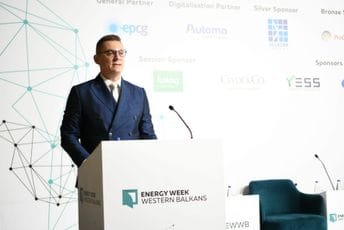 Šahmanović: Investitoru nije dovoljan samo prirodni potencijal, potrebni su jasna pravila, dobre procedure, infrastruktura i sigurnost Šahmanović: Investitoru nije dovoljan samo prirodni potencijal, potrebni su jasna pravila, dobre procedure, infrastruktura i sigurnost
