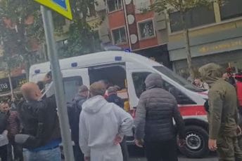 Tenzije u Tirani: Više demonstranata prebačeno u bolnicu Tenzije u Tirani: Više demonstranata prebačeno u bolnicu