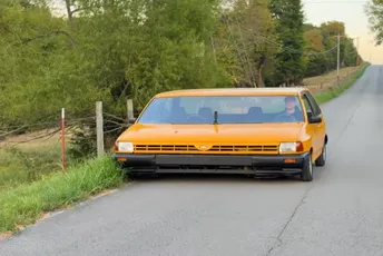 (VIDEO) Ovo je najširi automobil na svijetu: Ima dva volana i može da razvije brzinu veću od 110 km/h (VIDEO) Ovo je najširi automobil na svijetu: Ima dva volana i može da razvije brzinu veću od 110 km/h