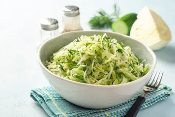 Kupus salata biće ukusnija ako joj tokom pripreme dodate dva sastojka Ilustracija